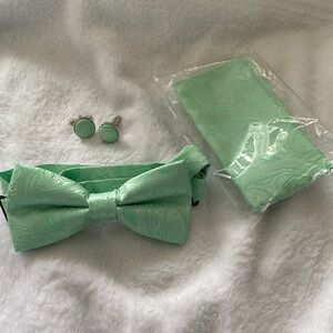 Mint Green Bow Tie and Cufflinks Set